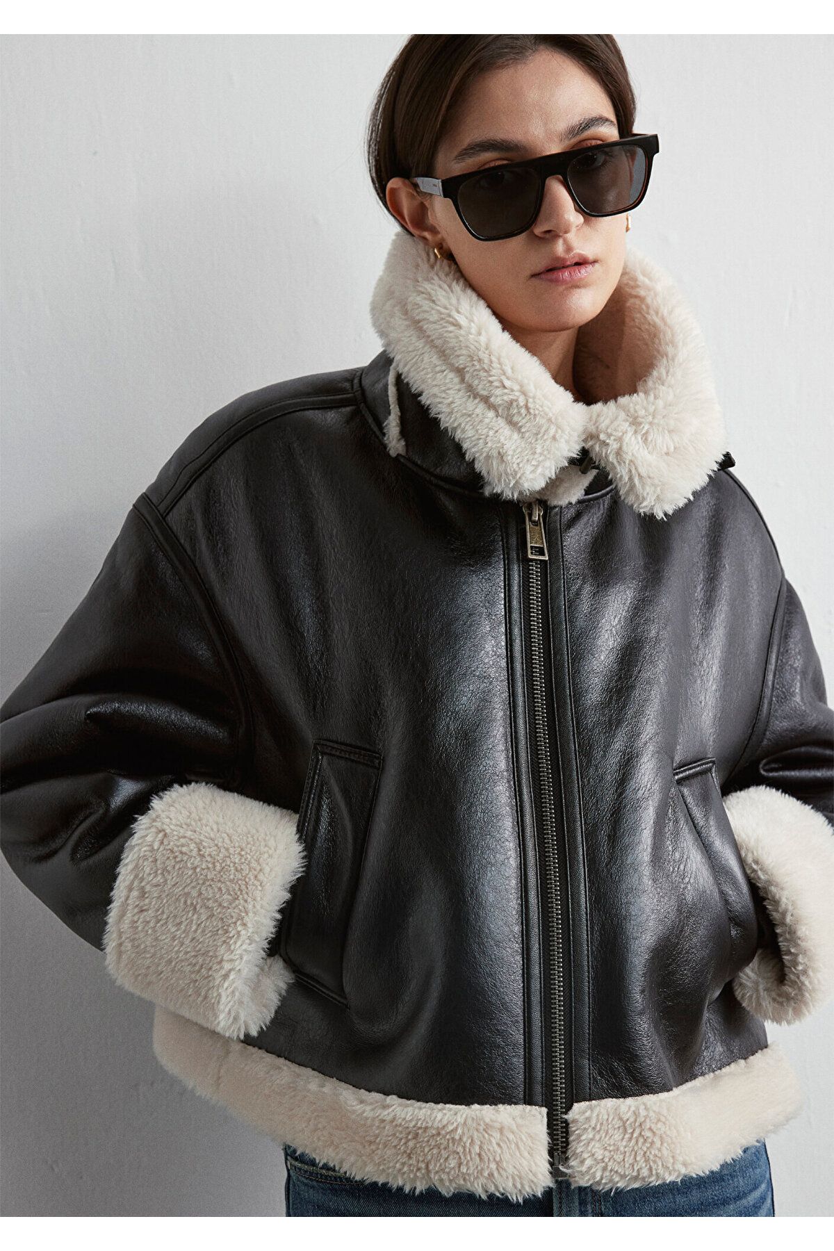 Sherpa Detaylı Siyah Suni Deri Ceket Loose Fit / Bol Rahat Kesim 1110263-900 Sherpa Detaylı Siyah Suni Deri Ceket Loose Fit / Bol Rahat Kesim 1110263-900