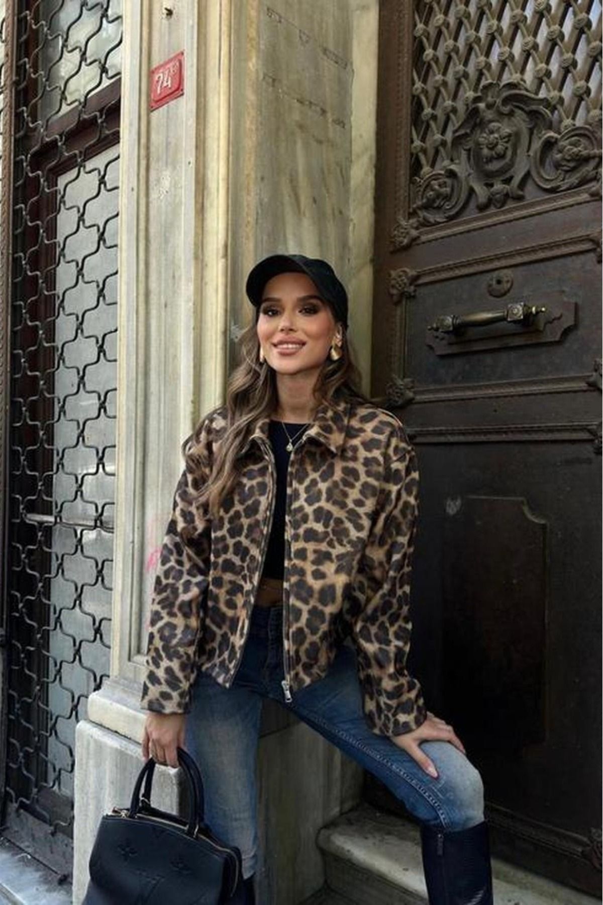 Leopar Desenli Kaşe Ceket Leopar Desenli Kaşe Ceket