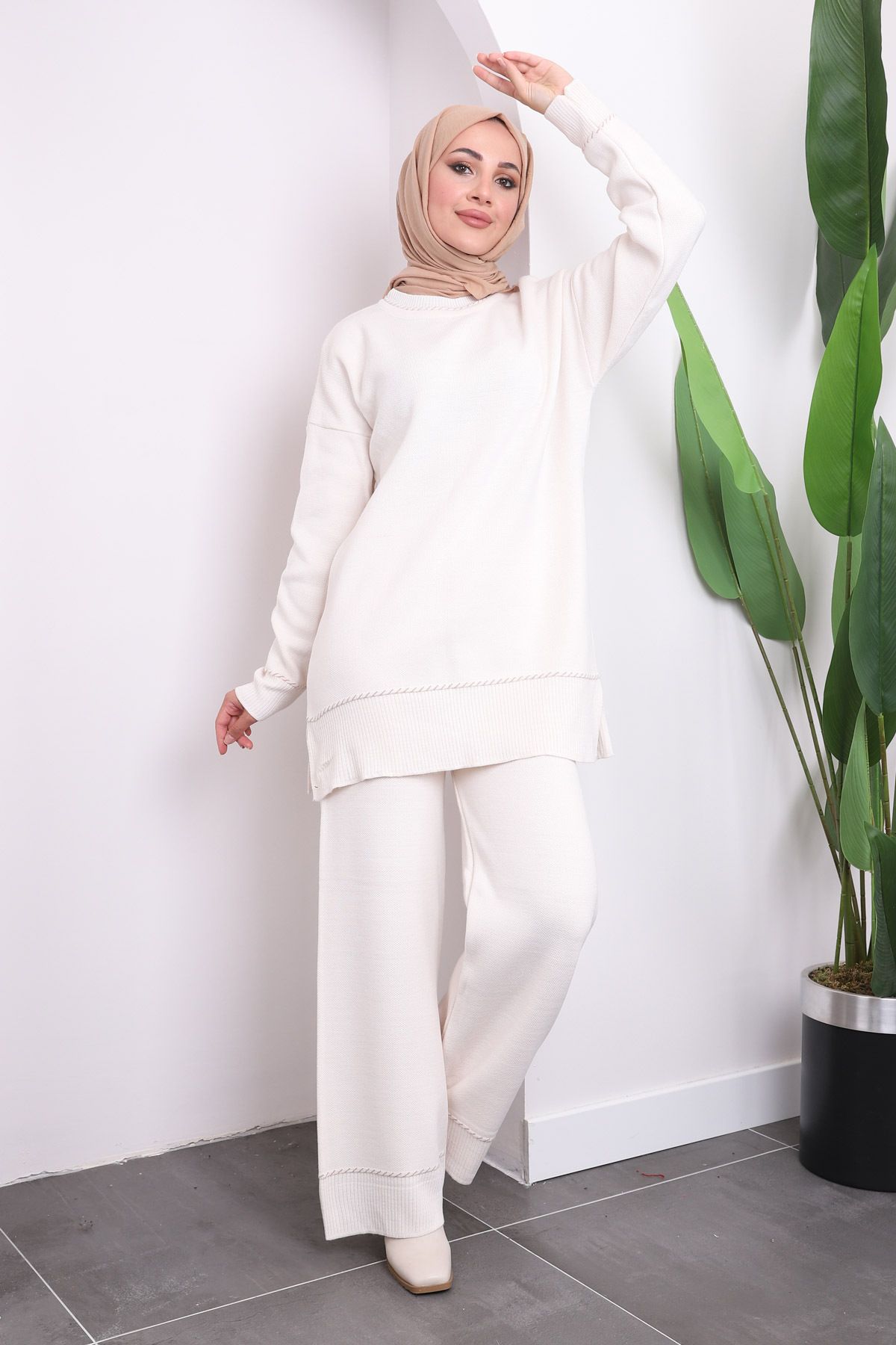Krem Pantolonlu Triko Tunik Takım Krem Pantolonlu Triko Tunik Takım
