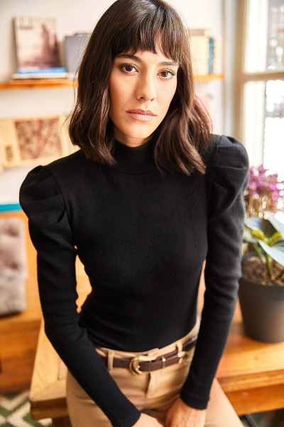 Kadın Siyah Prenses Kol Likralı Bluz BLZ-19001595