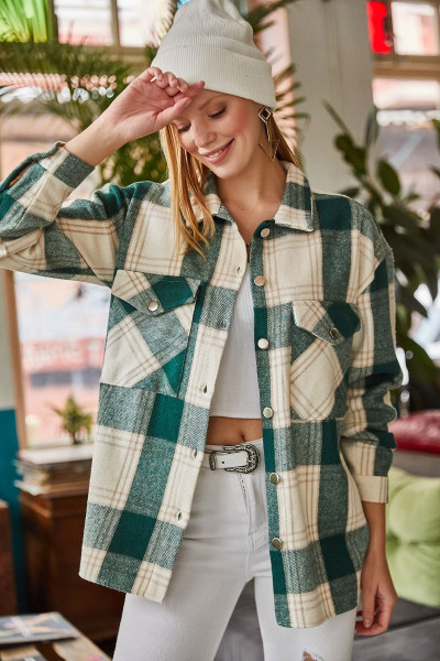 Kadın Zümrüt Yeşili Çift Cepli Çıtçıt kapamalı Kaşe Gömlek GML-19000900 Kadın Zümrüt Yeşili Çift Cepli Çıtçıt kapamalı Kaşe Gömlek GML-19000900