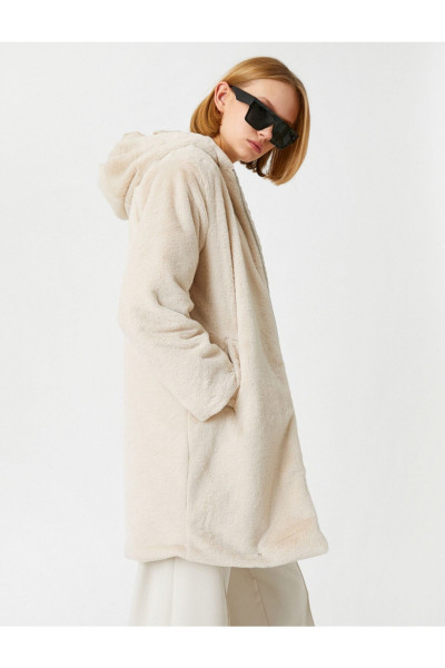 Kapüşonlu Fermuarlı Pelüş Mont Kapüşonlu Fermuarlı Pelüş Mont