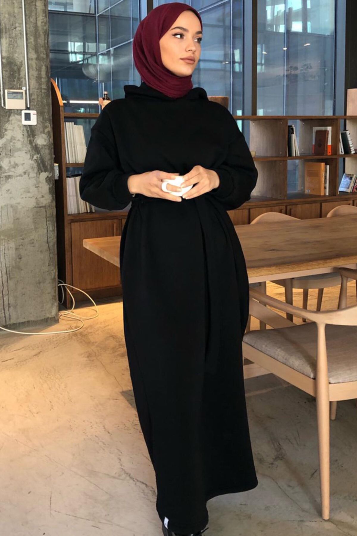 Siyah Kapuşonlu 3 Iplik Sweat Elbise Siyah Kapuşonlu 3 Iplik Sweat Elbise