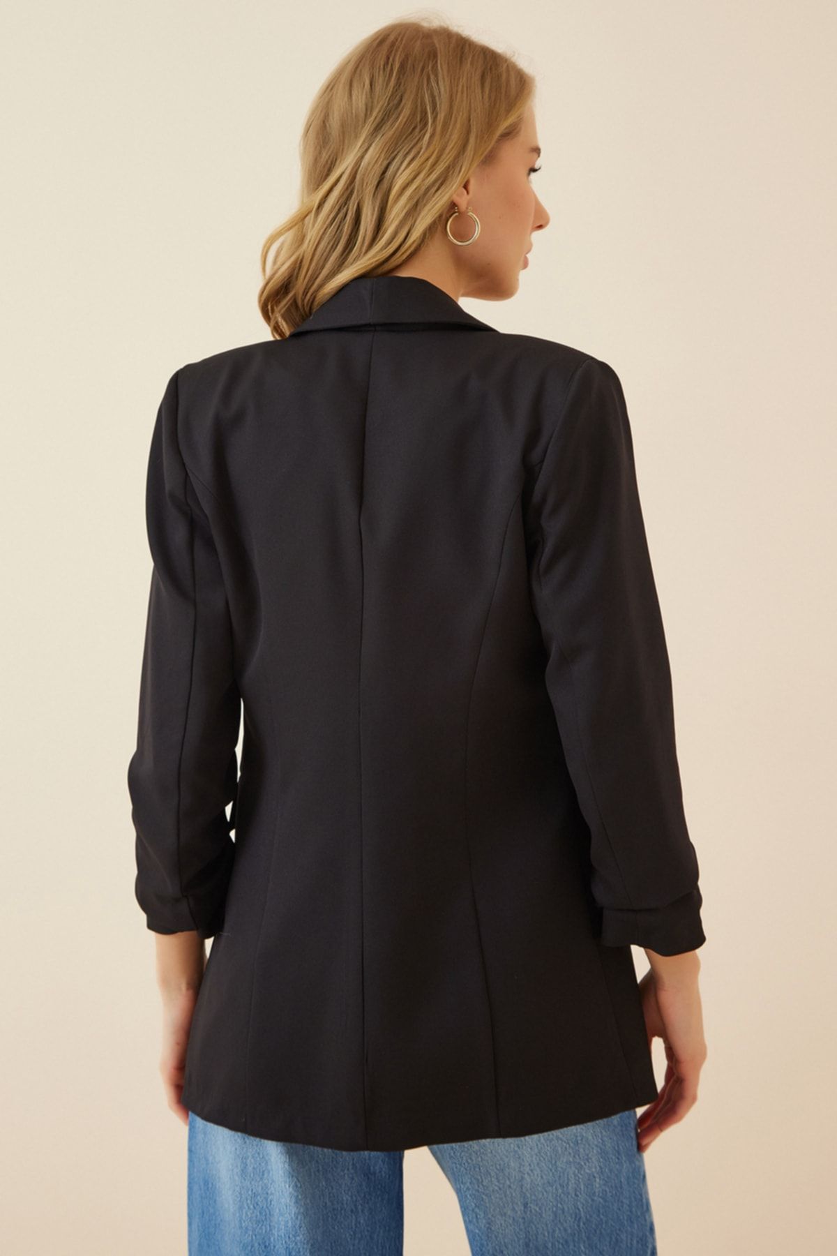 Kadın Siyah Büzgü Detaylı Boyfriend Blazer Ceket RV00021 Kadın Siyah Büzgü Detaylı Boyfriend Blazer Ceket RV00021