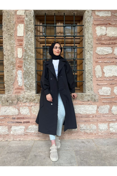 Omuz Büzgülü Düğmeli Kuşaklı Oversize Kalıp Gabardin Trençkot Omuz Büzgülü Düğmeli Kuşaklı Oversize Kalıp Gabardin Trençkot