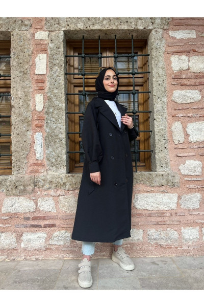 Omuz Büzgülü Düğmeli Kuşaklı Oversize Kalıp Gabardin Trençkot Omuz Büzgülü Düğmeli Kuşaklı Oversize Kalıp Gabardin Trençkot