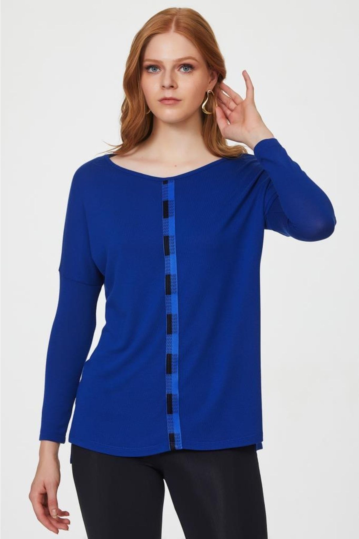 Önü Şeritli Uzun Kol Uzun Bluz 223-1009 Önü Şeritli Uzun Kol Uzun Bluz 223-1009