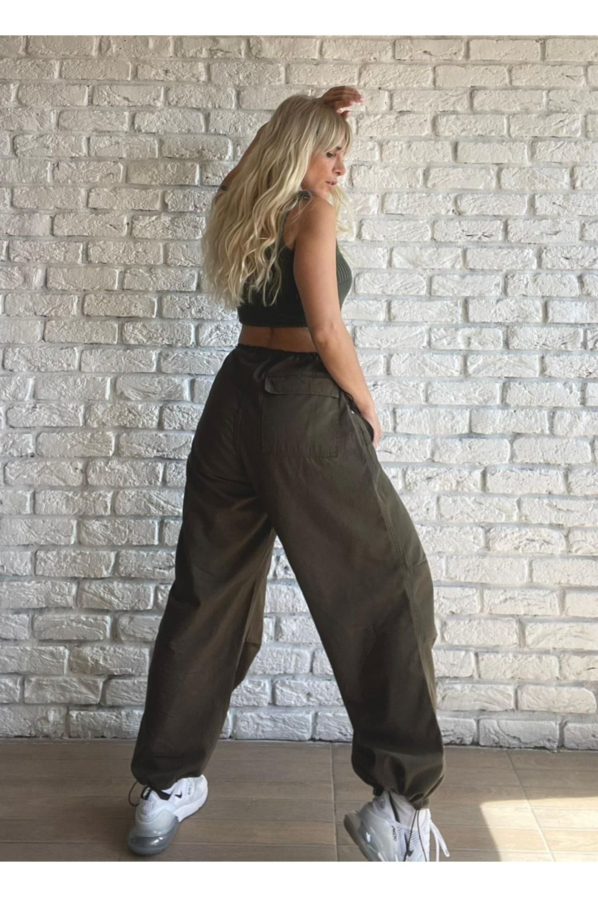 Yeşil Tactical Paraşüt Kumaş Lastik Paça Bol Pantolon Yeşil Tactical Paraşüt Kumaş Lastik Paça Bol Pantolon