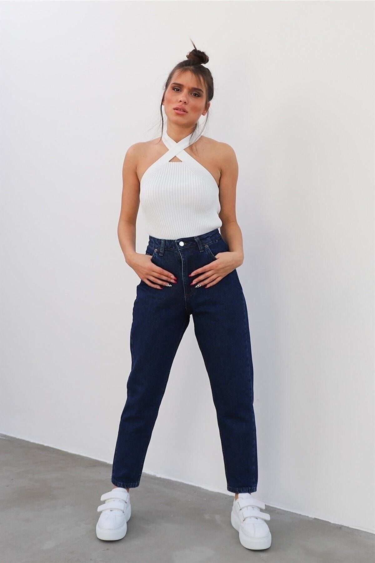 Marta Koyu Mavi Likralı Mom Fit Fermuarlı Jean Pantolon Marta Koyu Mavi Likralı Mom Fit Fermuarlı Jean Pantolon