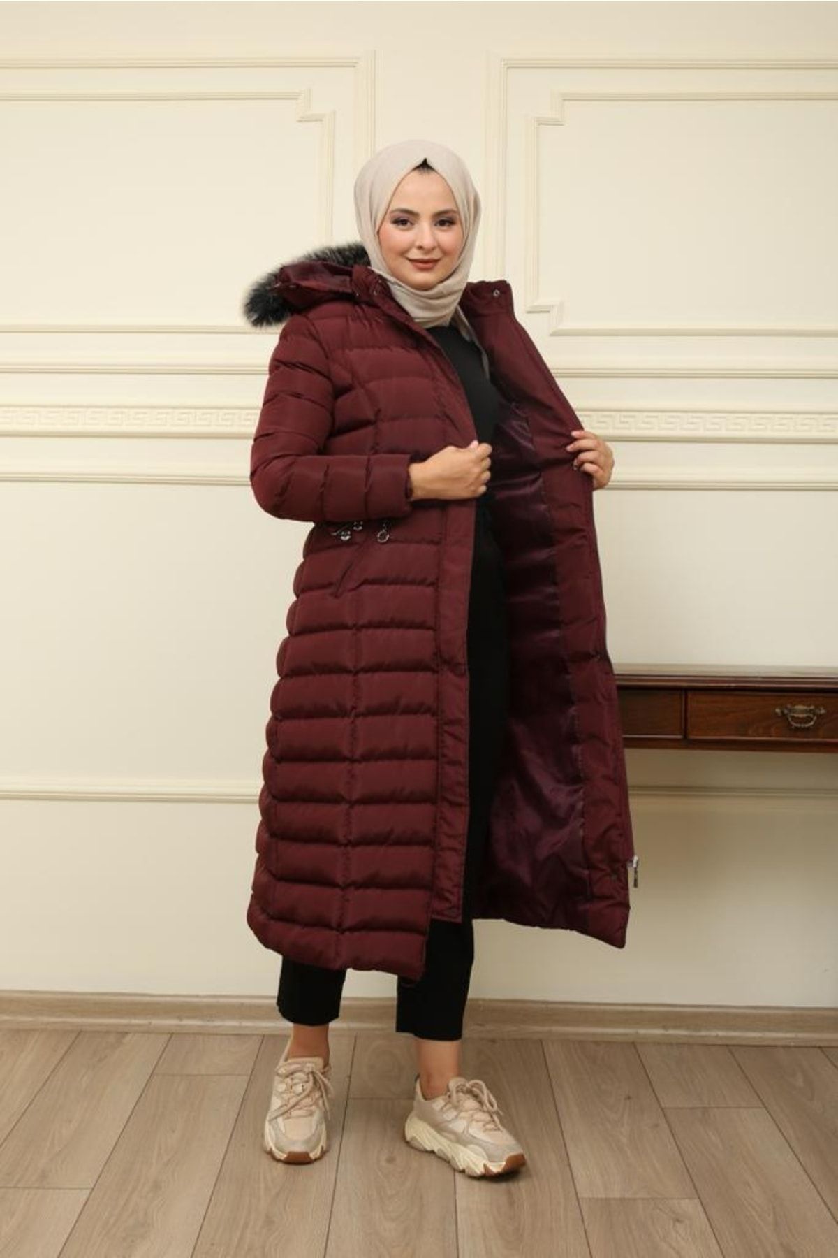 Kadın Uzun Dolgulu Şişme Spor Mont Kaban Kadın Uzun Dolgulu Şişme Spor Mont Kaban