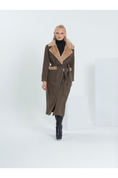 Yakası Kürklü Kazayağı Yün Manto