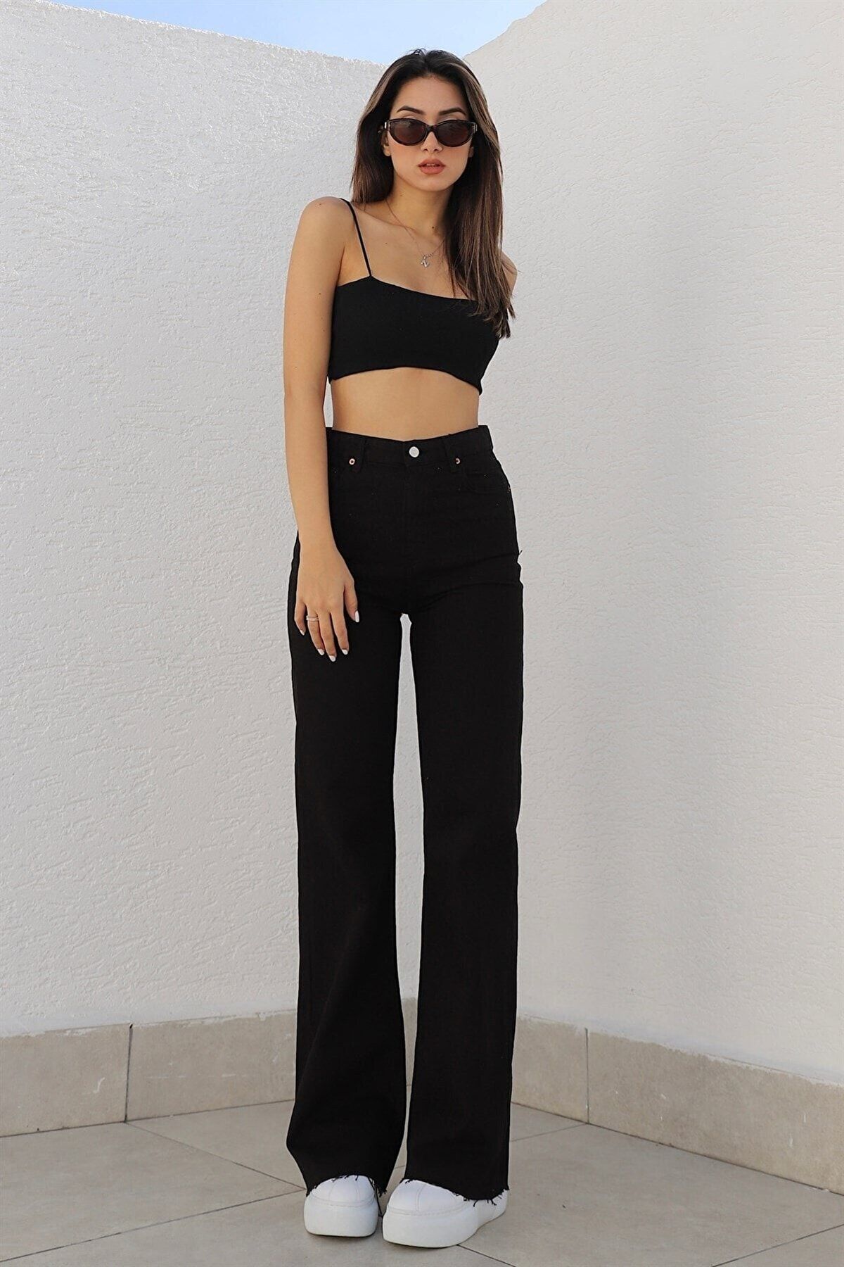 Liza Solmaz Siyah Süper Yüksek Bel Salaş Jeans Palazzo Pantolon( Süper Yüksek ) Wide Leg. Liza Solmaz Siyah Süper Yüksek Bel Salaş Jeans Palazzo Pantolon( Süper Yüksek ) Wide Leg.