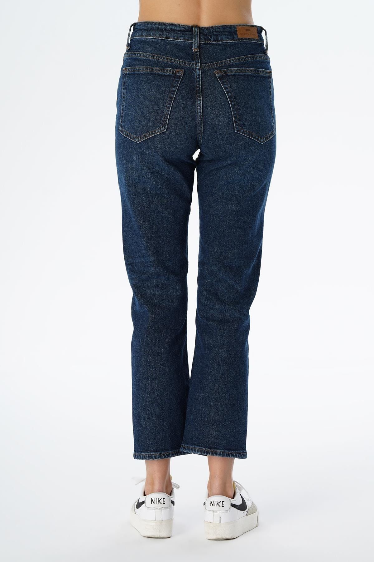 Koyu Mavi Straight Fit Fermuarlı Jean Pantolon C 4518-075 Koyu Mavi Straight Fit Fermuarlı Jean Pantolon C 4518-075
