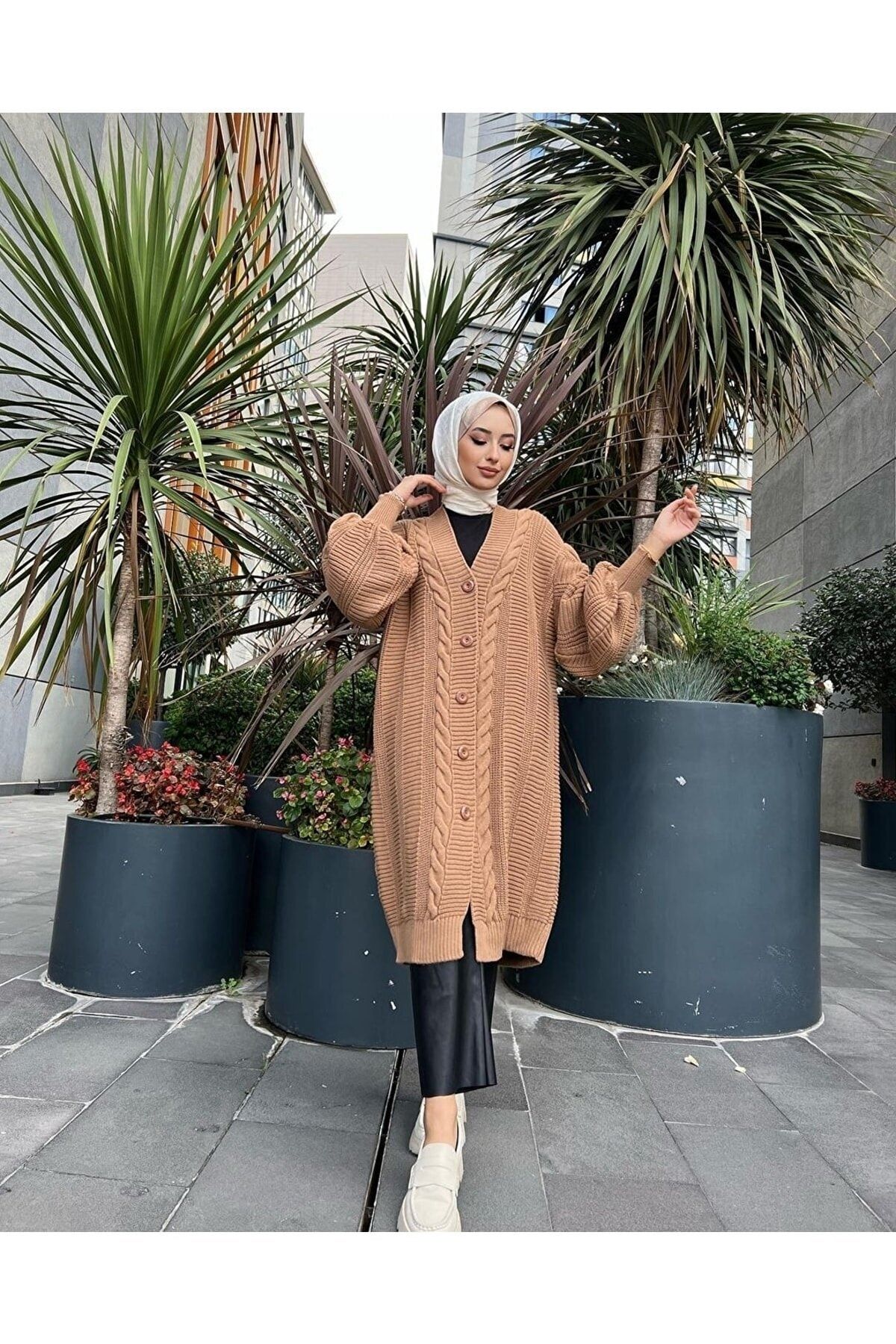 Örgülü Uzun Triko Hırka Taba Örgülü Uzun Triko Hırka Taba