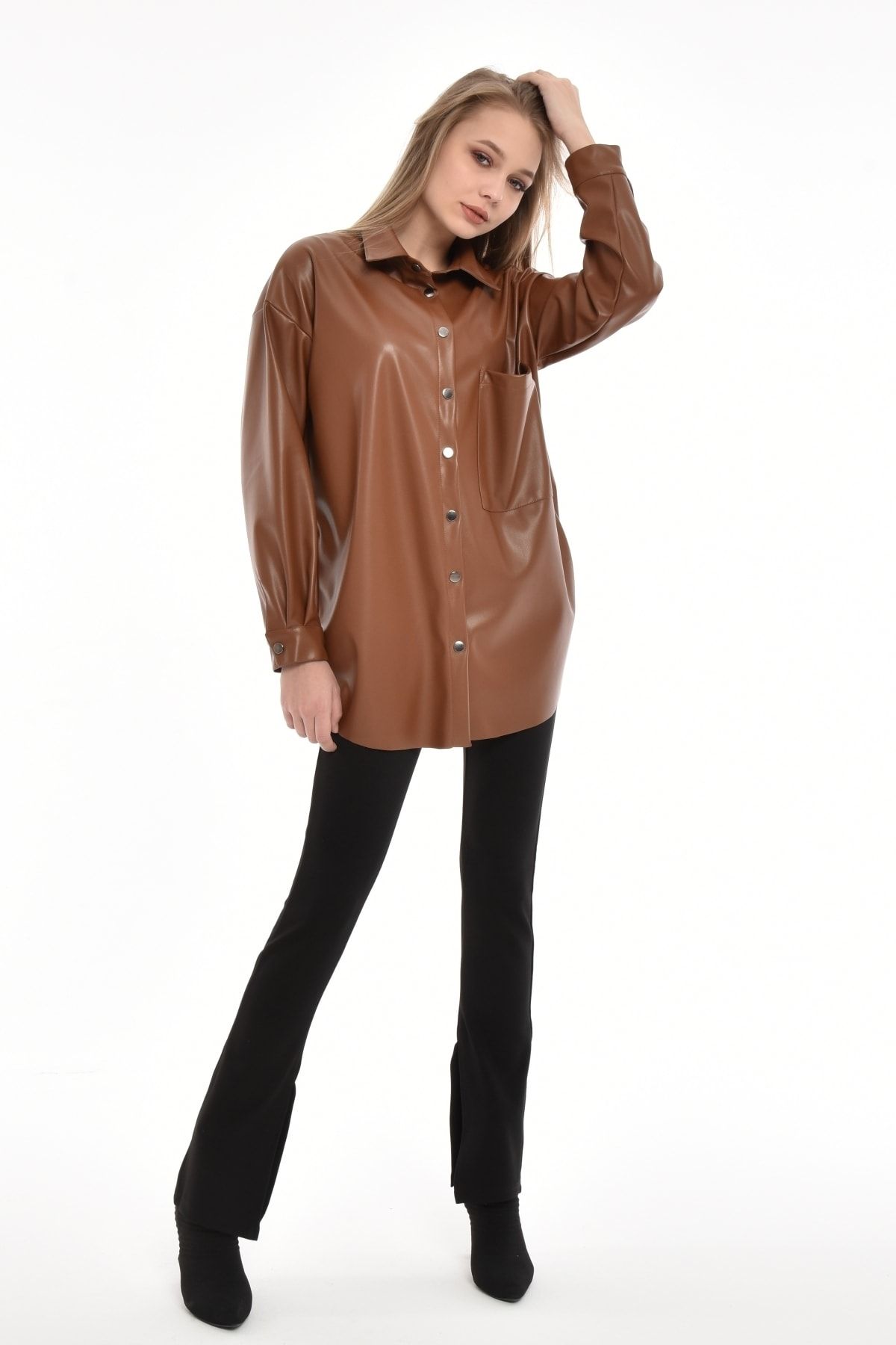 Taba Oversize Cep Detaylı Deri Gömlek Taba Oversize Cep Detaylı Deri Gömlek