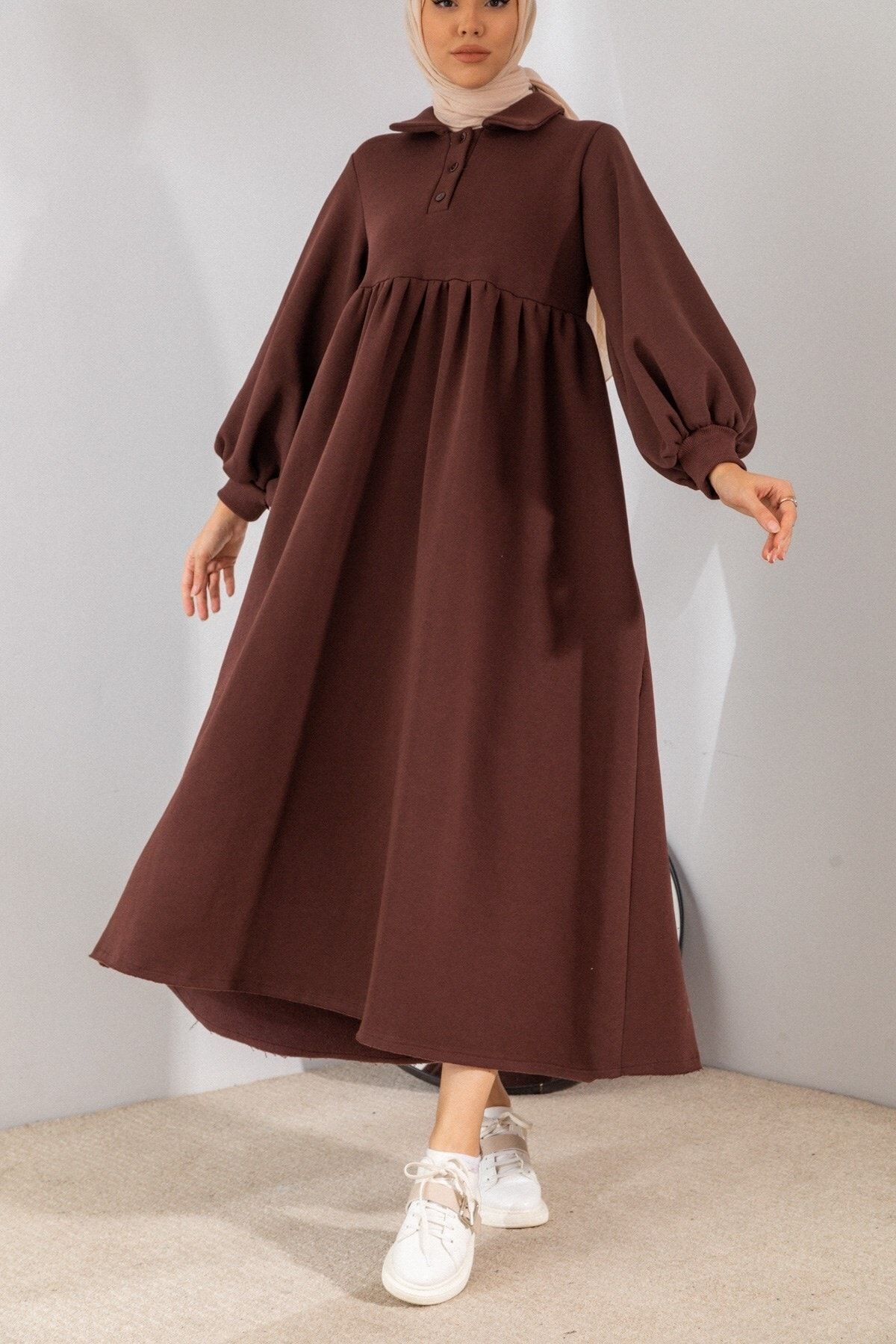 Oversize Yarım Düğmeli Kahve Sweat Elbise Oversize Yarım Düğmeli Kahve Sweat Elbise