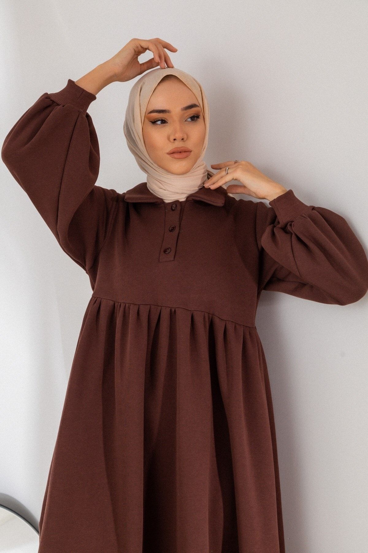 Oversize Yarım Düğmeli Kahve Sweat Elbise Oversize Yarım Düğmeli Kahve Sweat Elbise