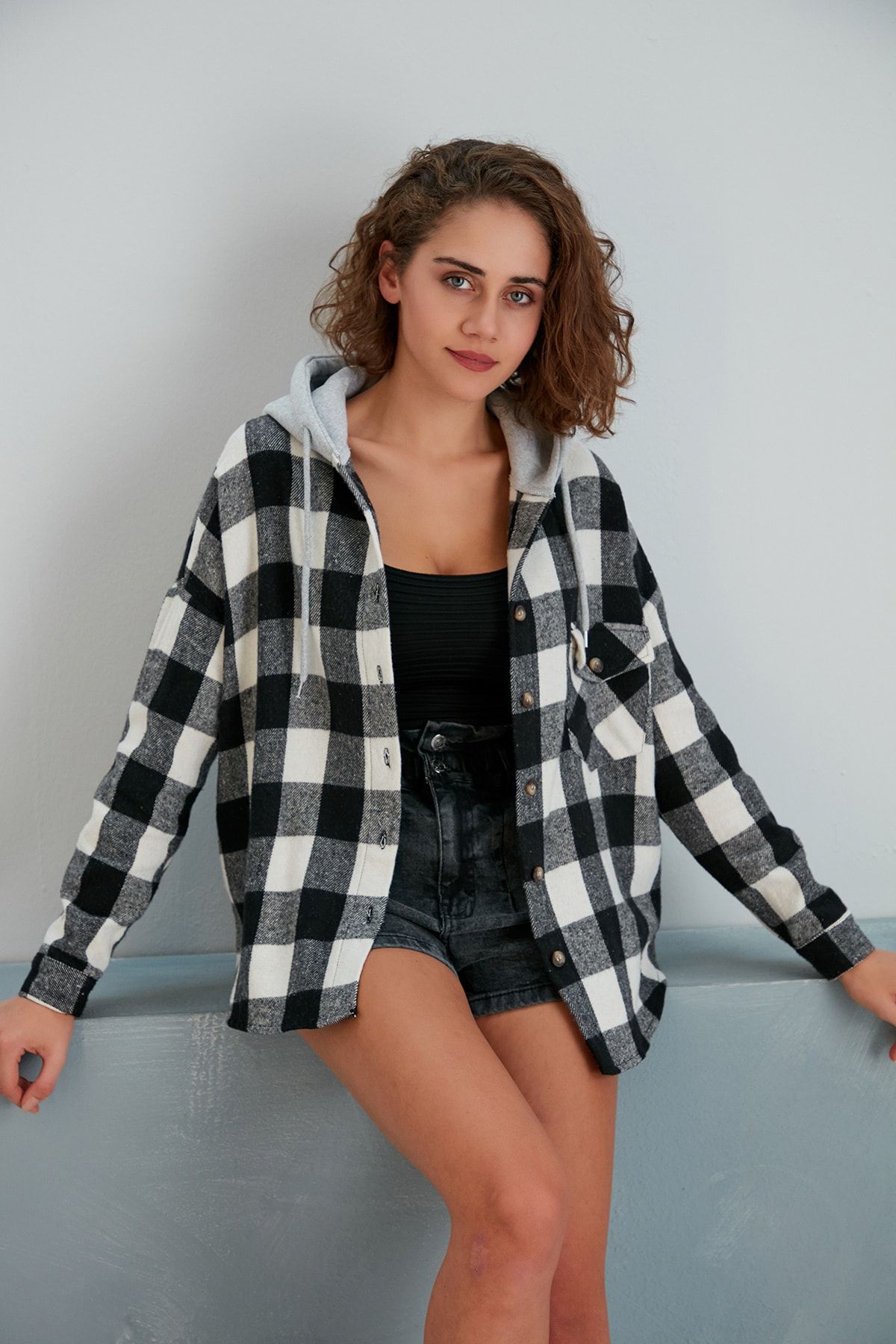 Kadın Siyah Beyaz Oduncu Oversize Ceket Gömlek Kadın Siyah Beyaz Oduncu Oversize Ceket Gömlek