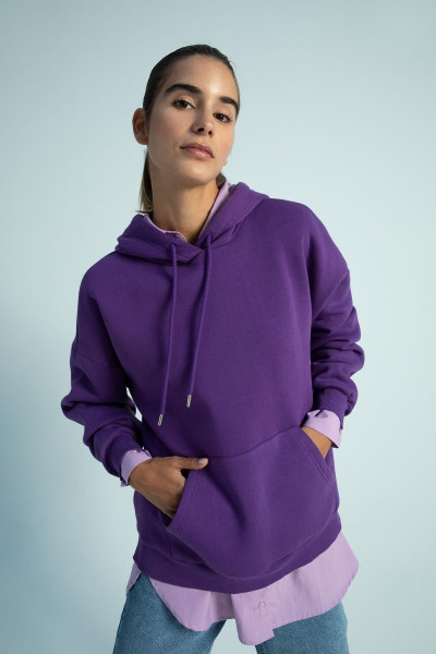 Oversize Fit Kapüşonlu Kanguru Cepli İçi Yumuşak Tüylü Sweatshirt Oversize Fit Kapüşonlu Kanguru Cepli İçi Yumuşak Tüylü Sweatshirt