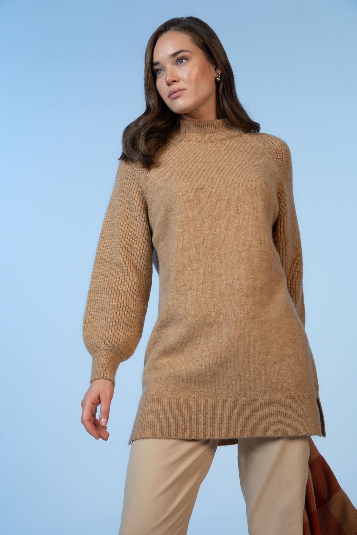 Regular Fit Yarım Balıkçı Yaka Tunik Regular Fit Yarım Balıkçı Yaka Tunik