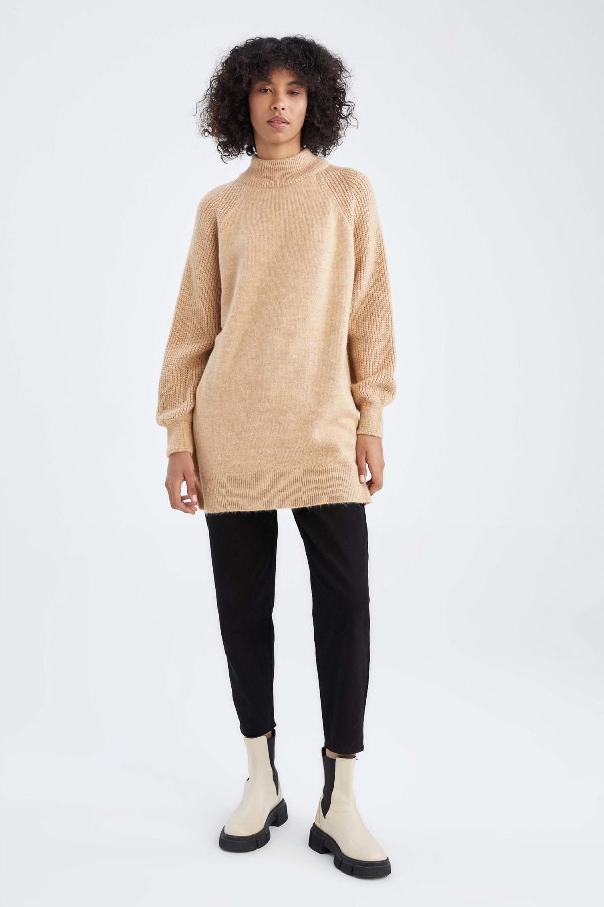 Regular Fit Yarım Balıkçı Yaka Tunik Regular Fit Yarım Balıkçı Yaka Tunik