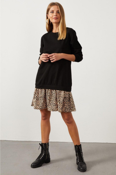 Kadın Siyah Leopar Desenli Sweat Elbise B16 Kadın Siyah Leopar Desenli Sweat Elbise B16