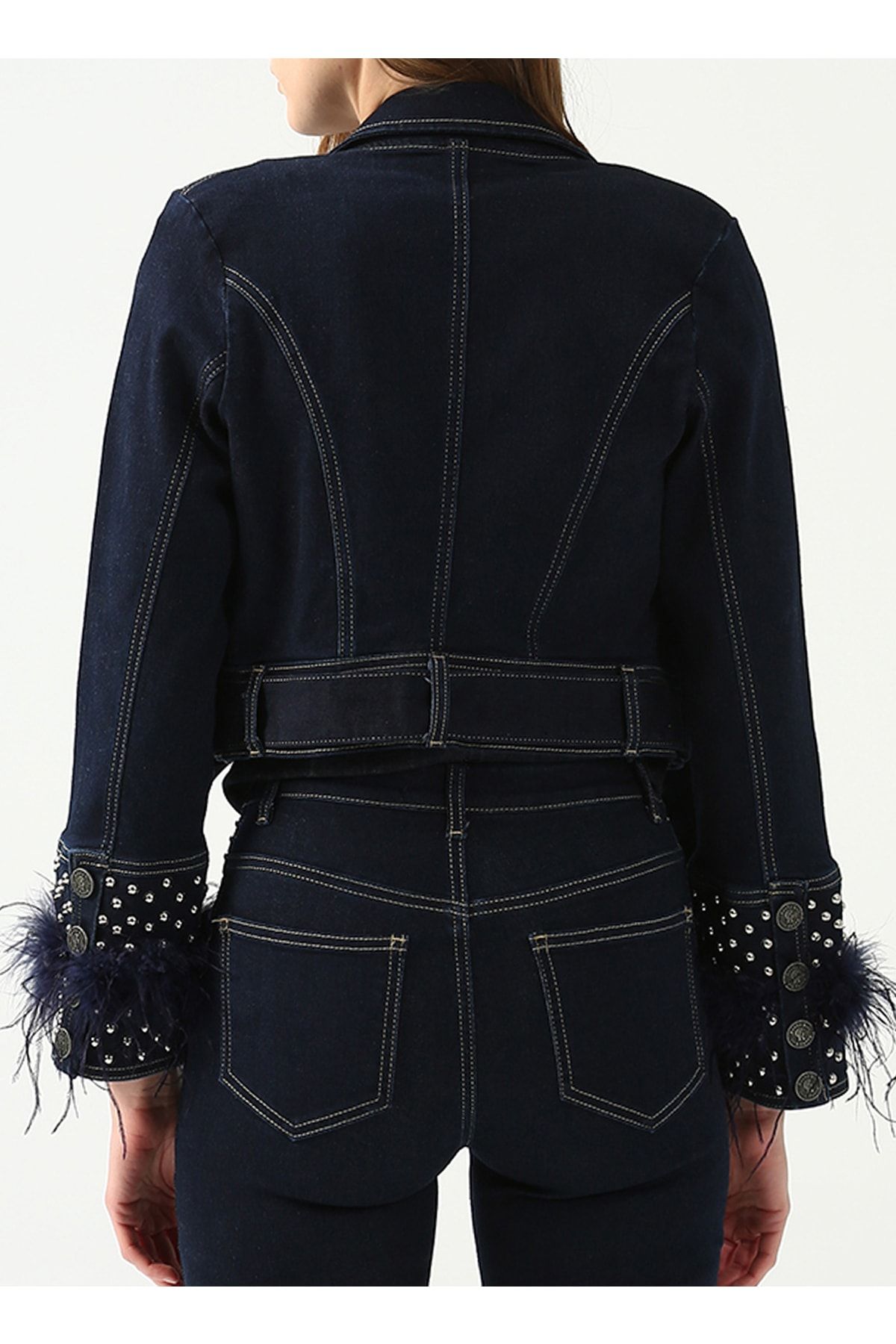 Trok Ve Tüy Detay Kruvaze Denim Ceket Trok Ve Tüy Detay Kruvaze Denim Ceket