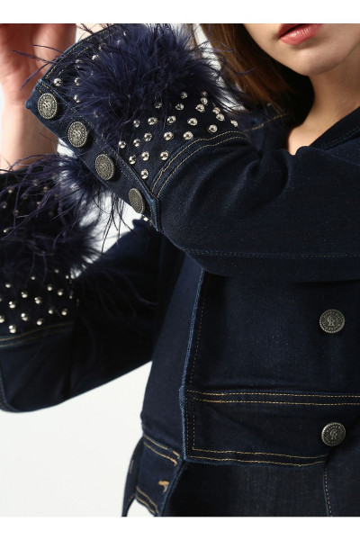 Trok Ve Tüy Detay Kruvaze Denim Ceket Trok Ve Tüy Detay Kruvaze Denim Ceket