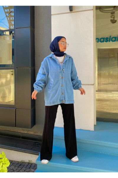 Mavi Çift Cep Detaylı Oversize Kot Ceket Mavi Çift Cep Detaylı Oversize Kot Ceket