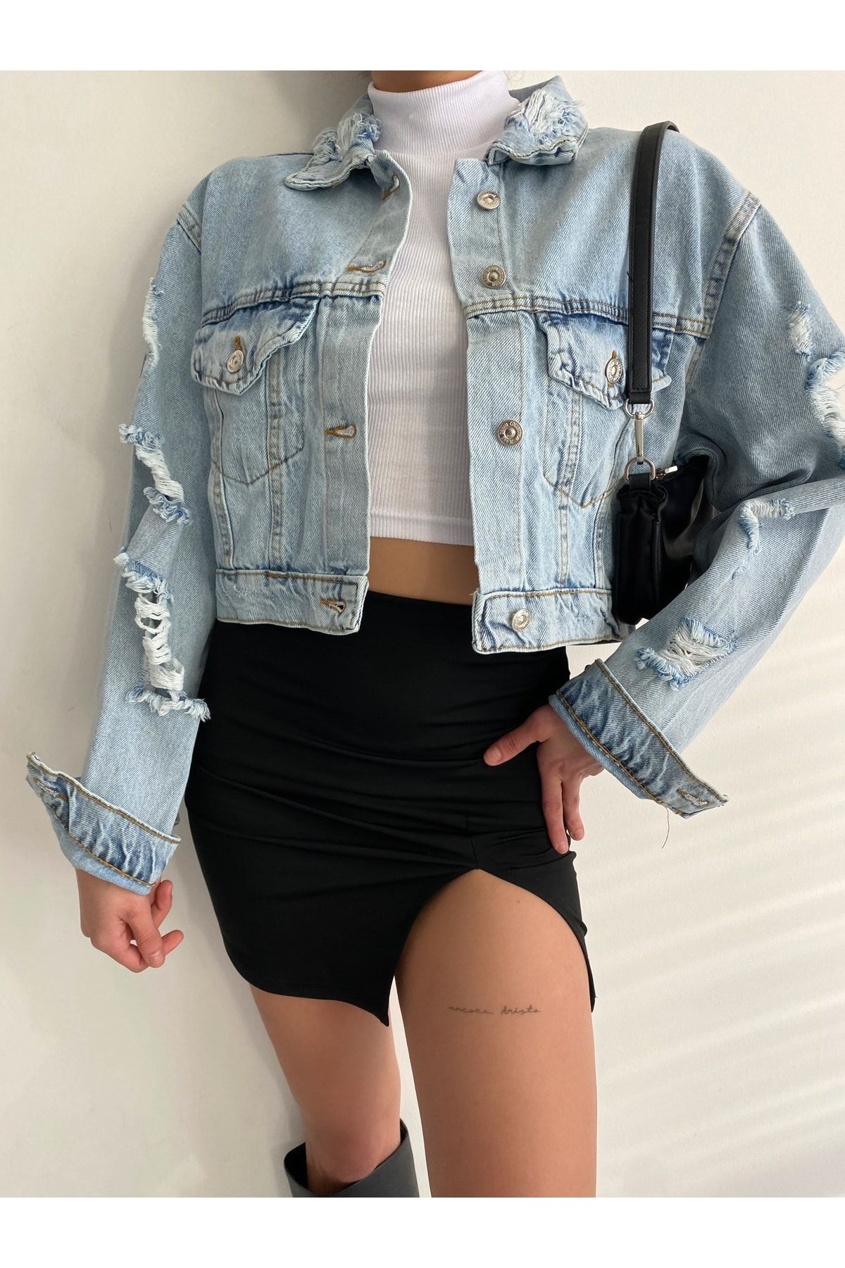 Yırtık Detay Crop Denim Ceket Yırtık Detay Crop Denim Ceket