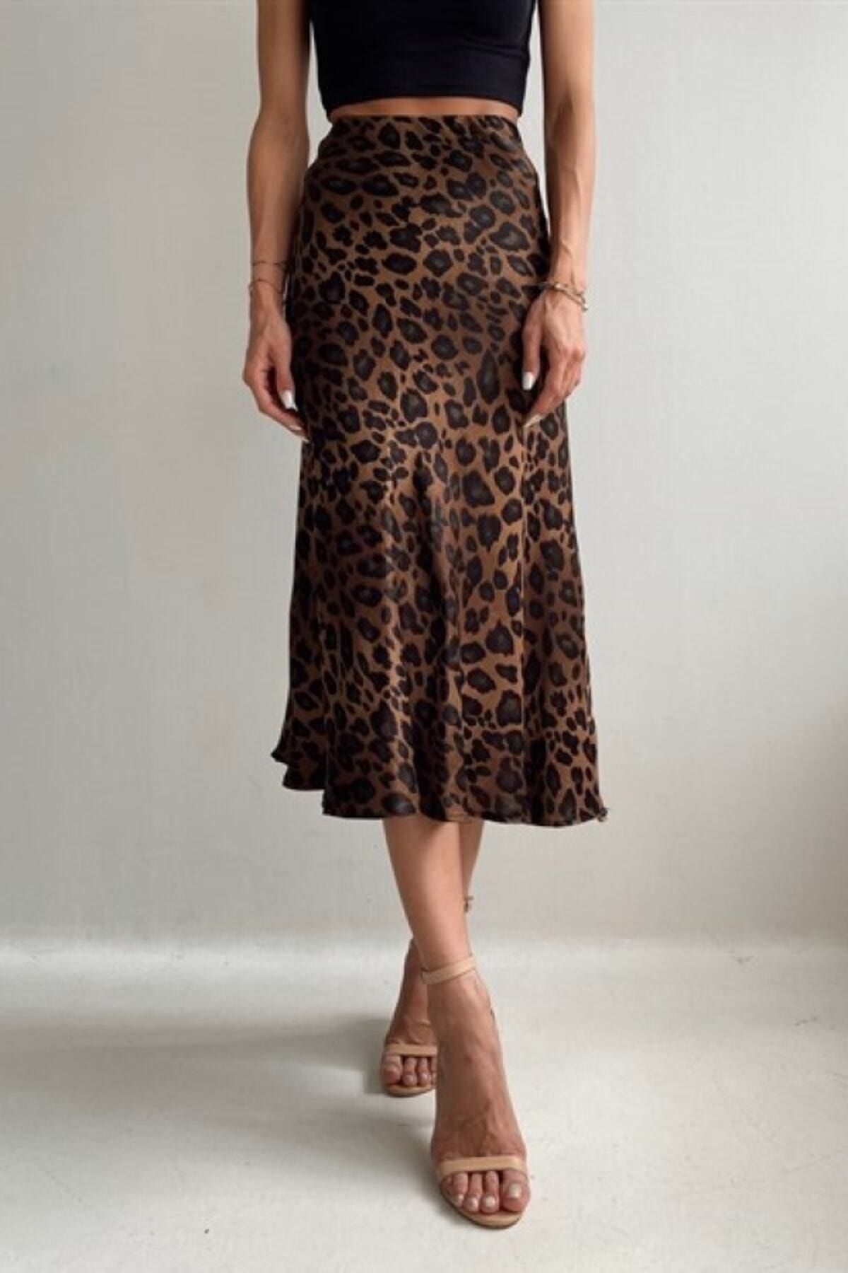 Leopar Desen Saten Midi Boy Kahverengi Etek Leopar Desen Saten Midi Boy Kahverengi Etek