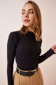 Kadın Siyah Bej 2'Li Paket Fitilli Balıkçı Yaka Örme Bluz GT00053 Kadın Siyah Bej 2'Li Paket Fitilli Balıkçı Yaka Örme Bluz GT00053