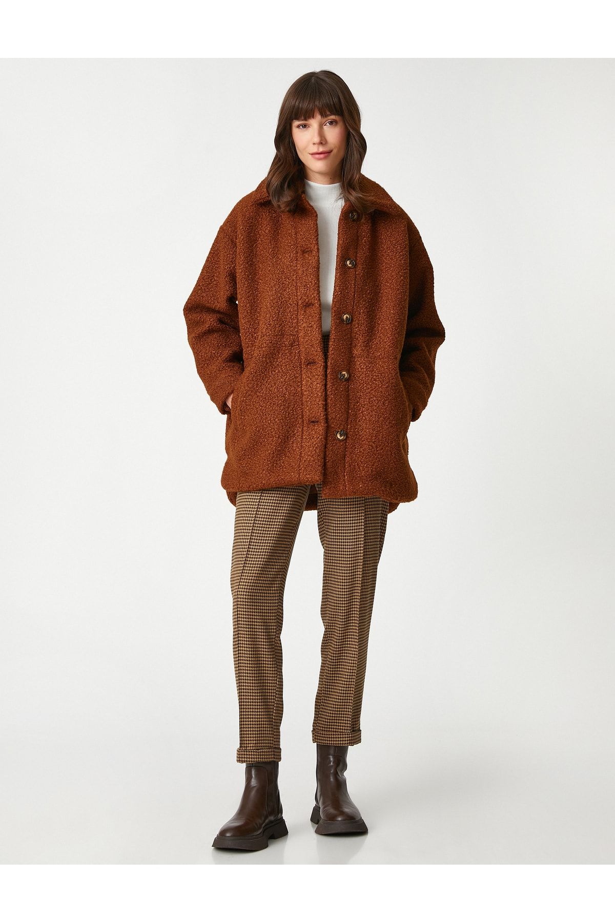 Şahika Ercümen X - Oversize Cepli Düğmeli Uzun Buklet Ceket Şahika Ercümen X - Oversize Cepli Düğmeli Uzun Buklet Ceket