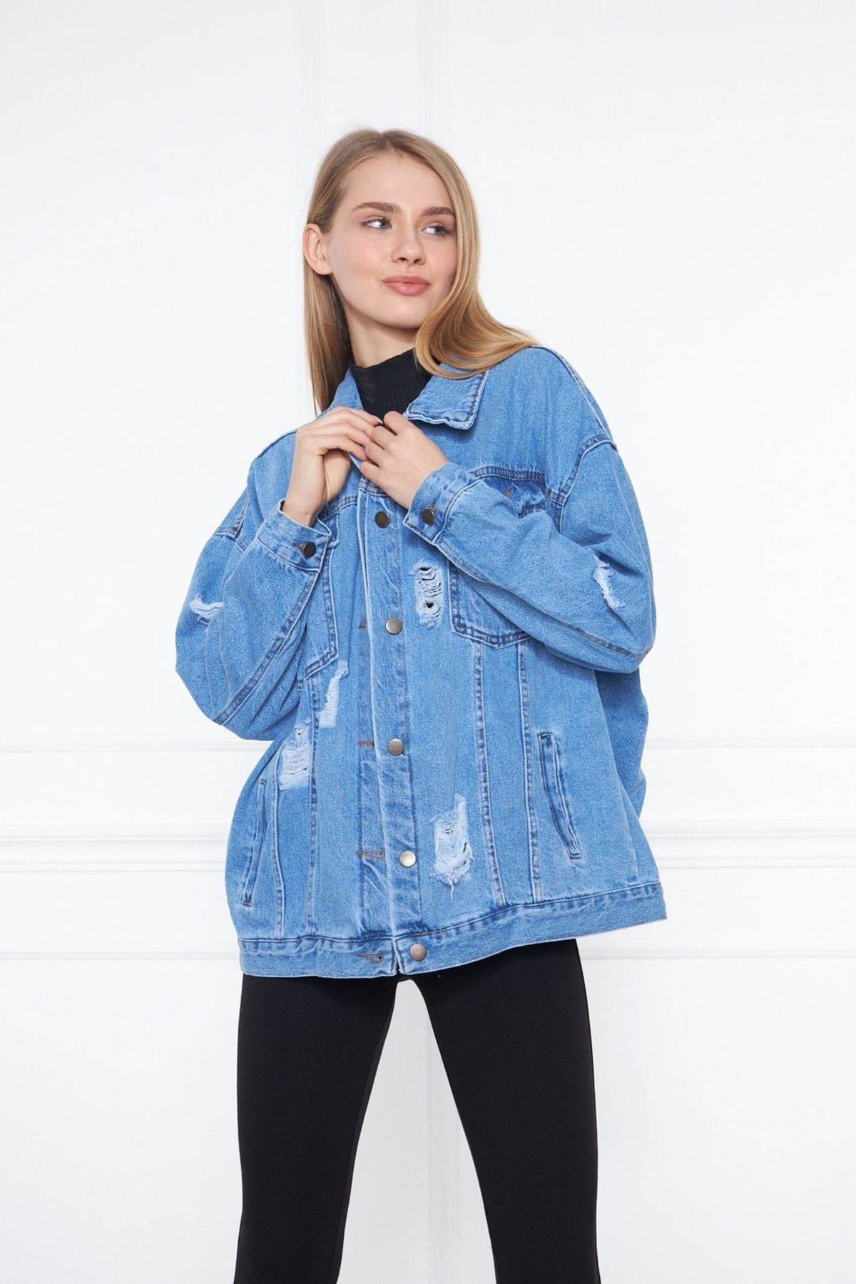 Oversize Yıpratma Detaylı Kot Ceket Oversize Yıpratma Detaylı Kot Ceket
