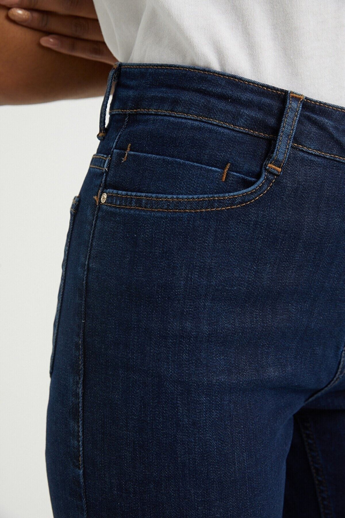 Mom Koyu Mavi Likralı Mom Süper Yüksek Bel Mom Jeans Mom Koyu Mavi Likralı Mom Süper Yüksek Bel Mom Jeans