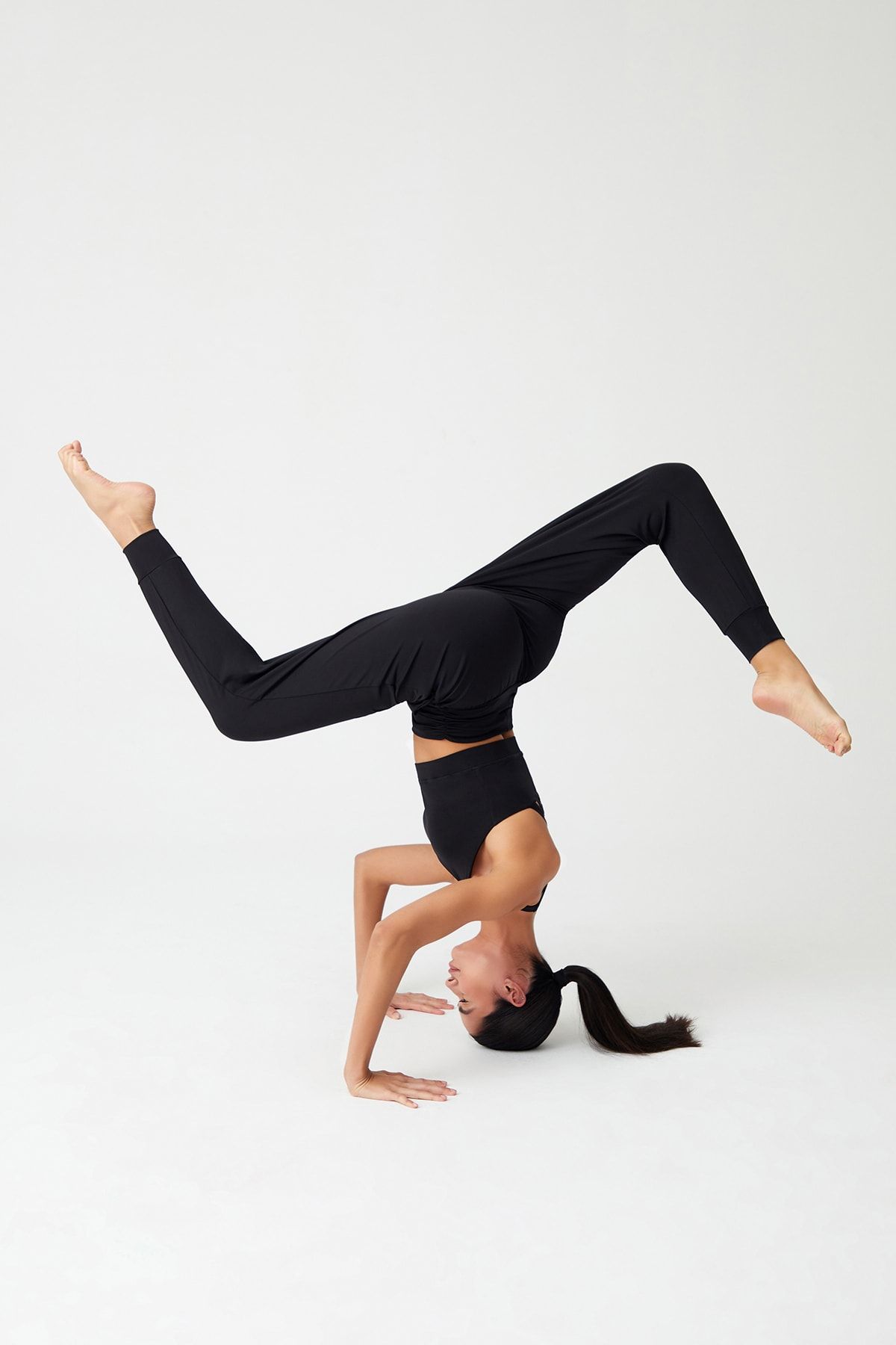 Siyah Beli Lastikli Şalvar Görünümlü Harem Pantolon Yoga Joggers