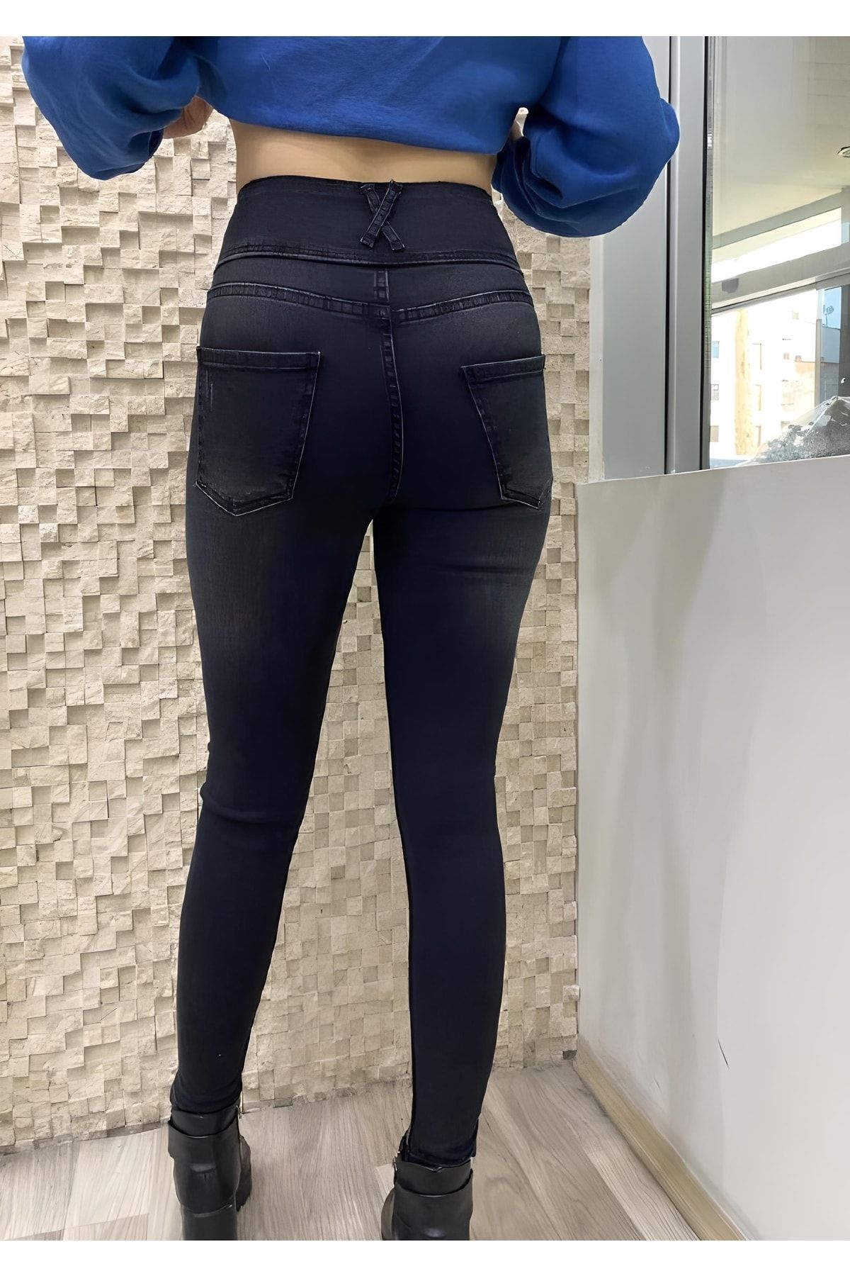 Kadın Siyah Yüksek Bel Likralı Jean Pantolon Kadın Siyah Yüksek Bel Likralı Jean Pantolon