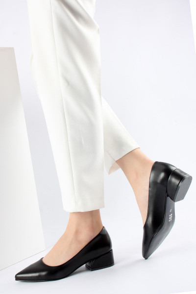 Siyah Cilt Topuklu Ayakkabı 3 Cm Siyah Cilt Topuklu Ayakkabı 3 Cm