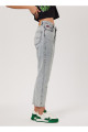Yüksek Bel Dar Paça Mom Fit Kadın Denim Pantolon 232 Lcf 121015 Marlyn Lıght Acıd Yüksek Bel Dar Paça Mom Fit Kadın Denim Pantolon 232 Lcf 121015 Marlyn Lıght Acıd