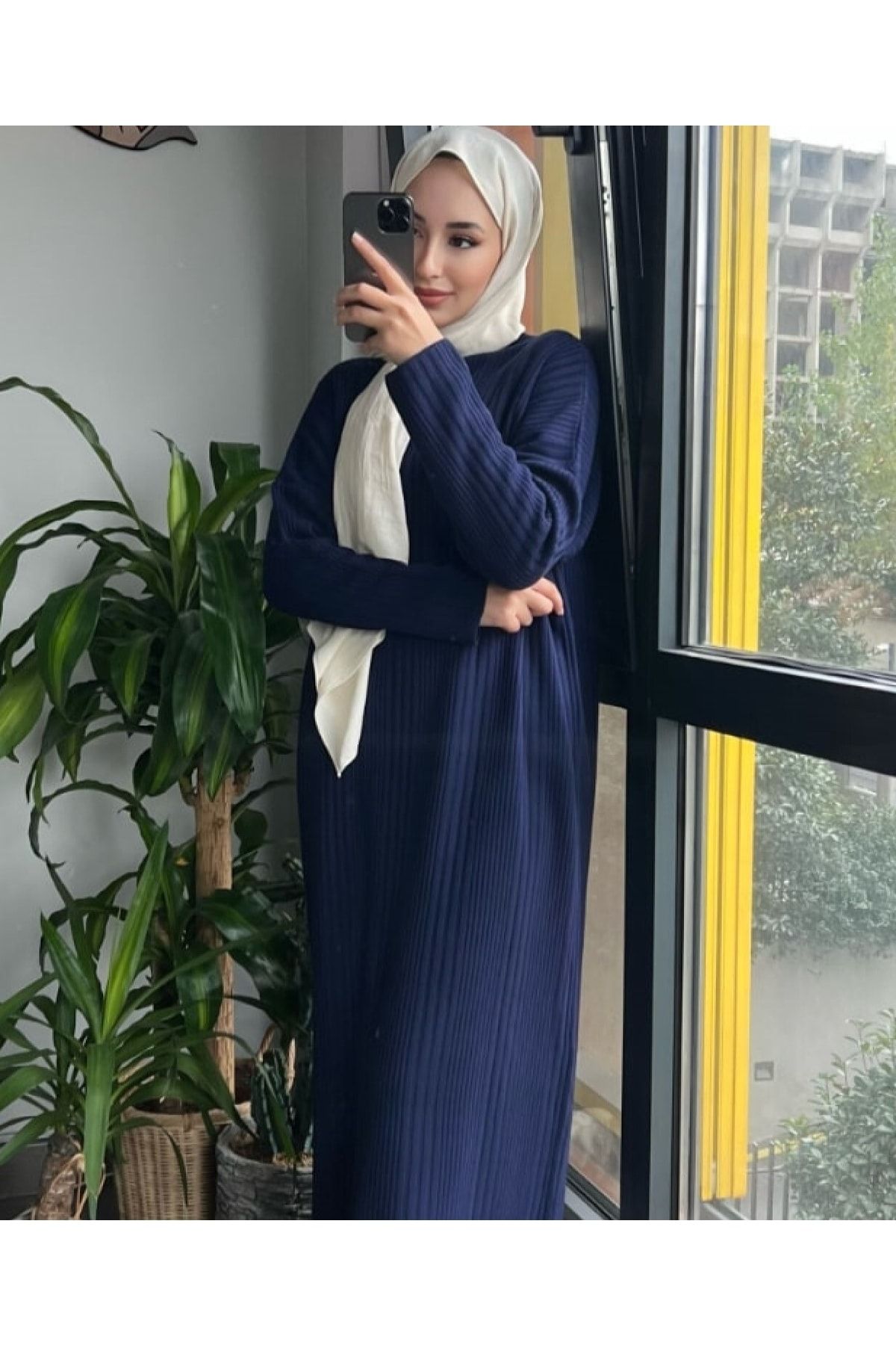 Oversize Bol Kesim Yarım Balıkçı Yaka Fitilli Triko Tesettür Elbise 38-44 Beden Arası Oversize Bol Kesim Yarım Balıkçı Yaka Fitilli Triko Tesettür Elbise 38-44 Beden Arası