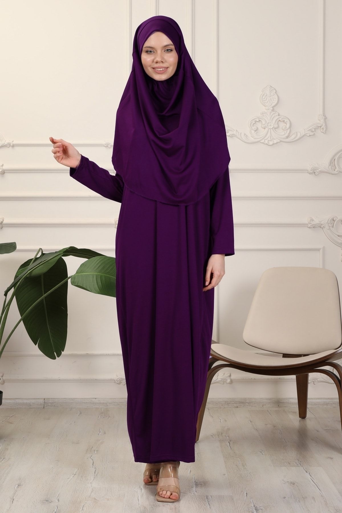Mürdüm Tek Parça Kolay Kullanımlı Kendiliğinden Başörtülü Namaz Elbisesi Mürdüm Tek Parça Kolay Kullanımlı Kendiliğinden Başörtülü Namaz Elbisesi