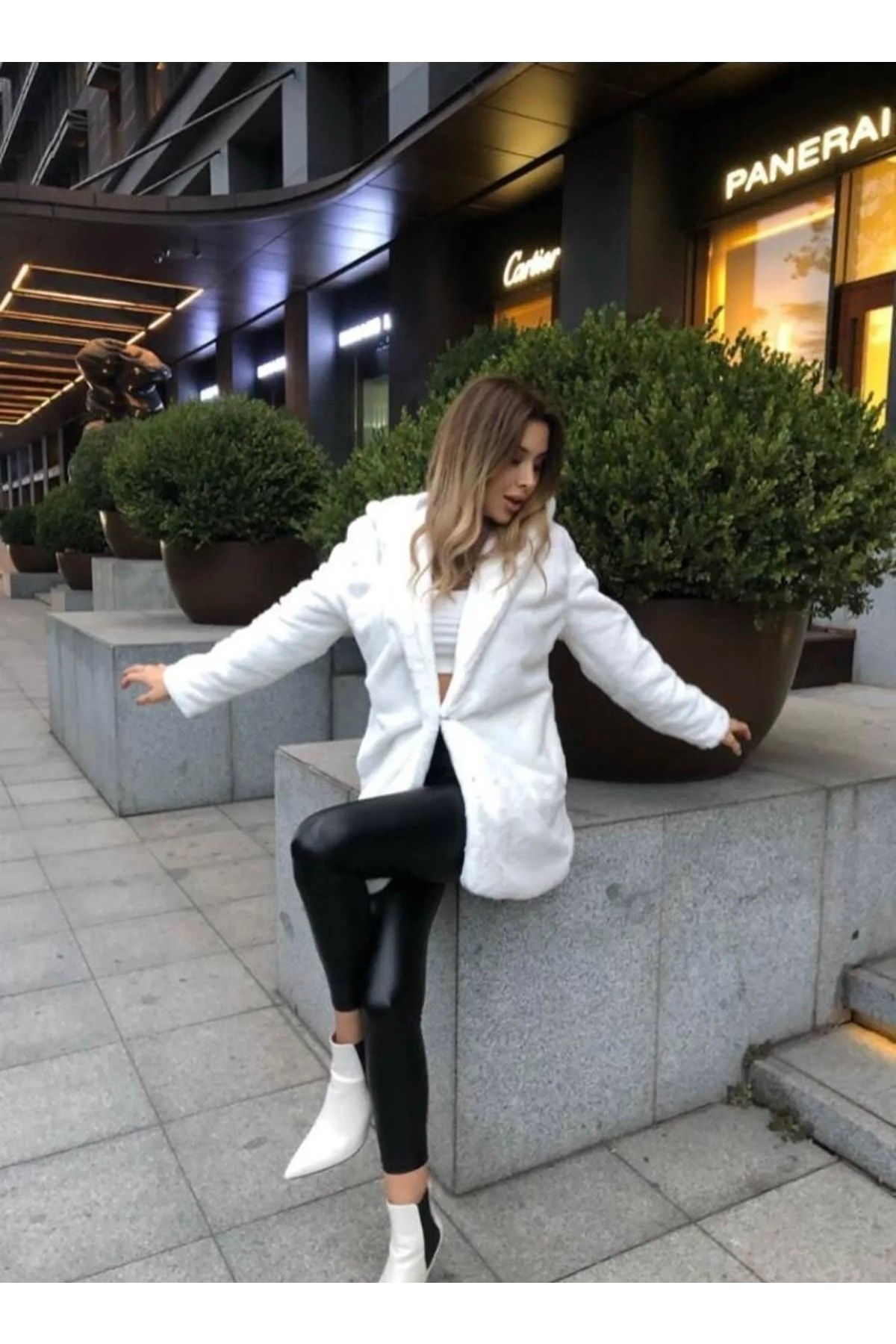Kadın Peluş Kürk Mont Kadın Peluş Kürk Mont