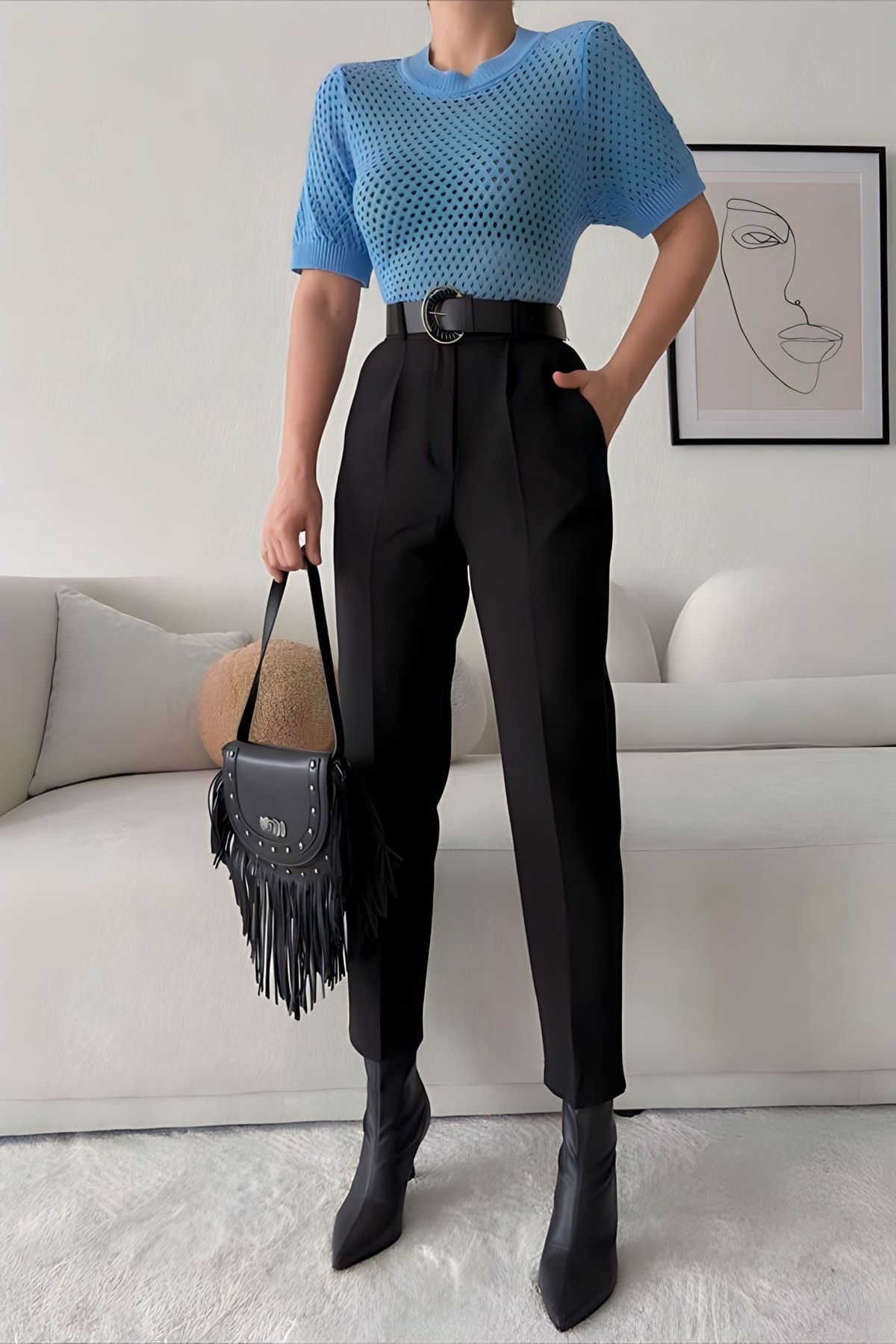 Kadın Yüksek Bel Kemerli Kumaş Pantolon Kadın Yüksek Bel Kemerli Kumaş Pantolon