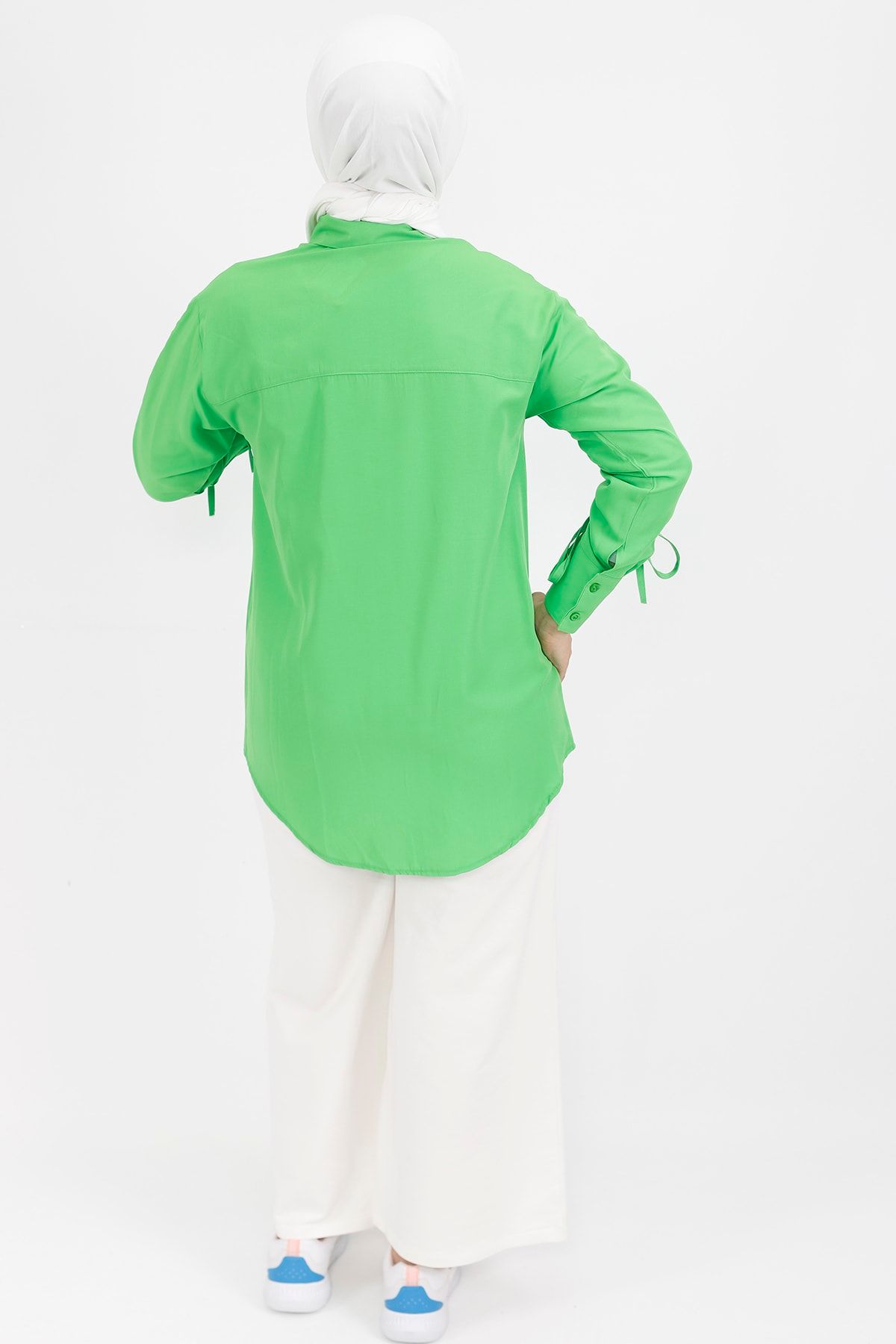 Kolu Büzmeli Keten Kumaş Tunik Kolu Büzmeli Keten Kumaş Tunik