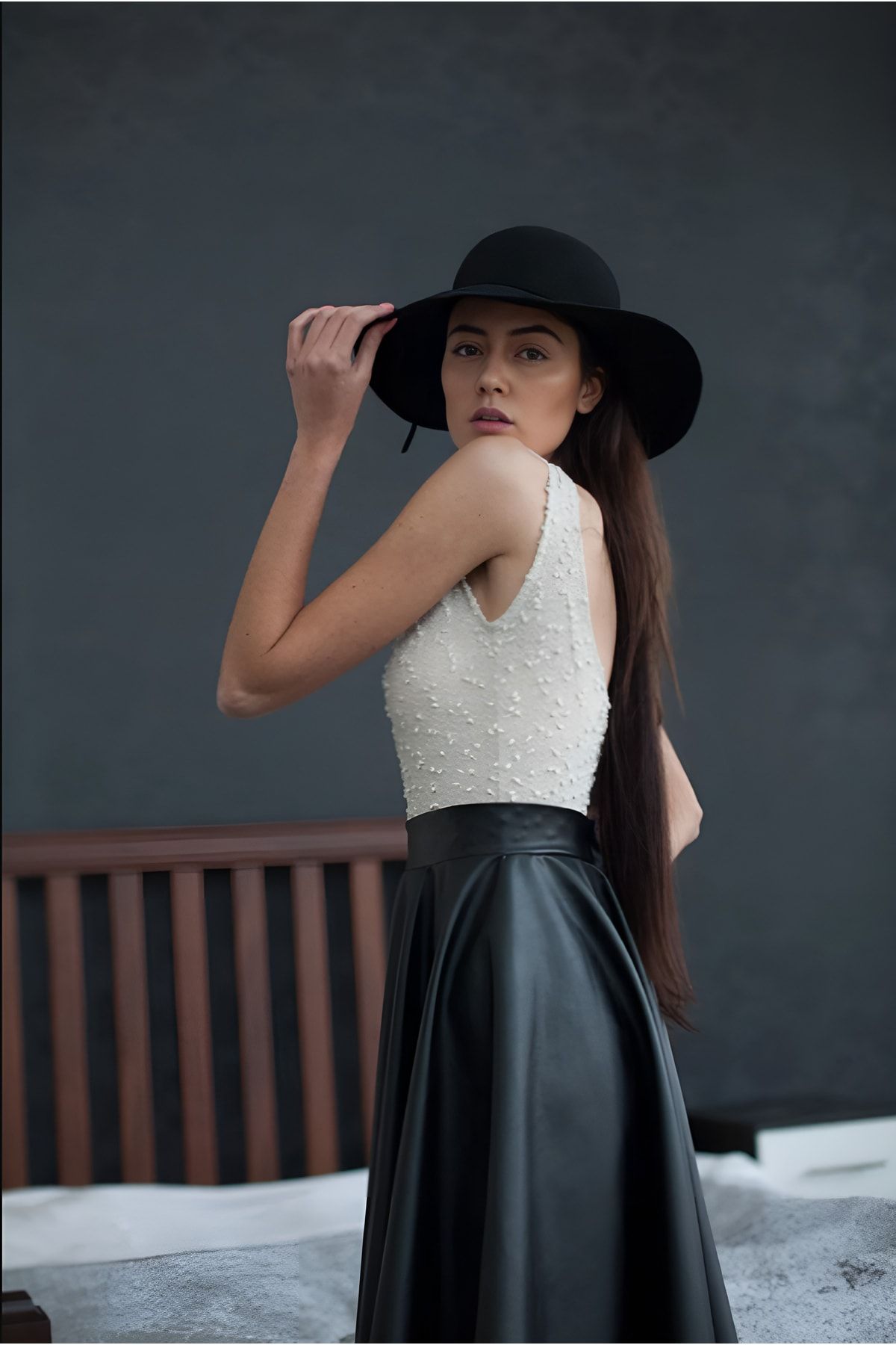 Kadın Siyah Kloş Suni Deri Etek Faux Leather Kadın Siyah Kloş Suni Deri Etek Faux Leather