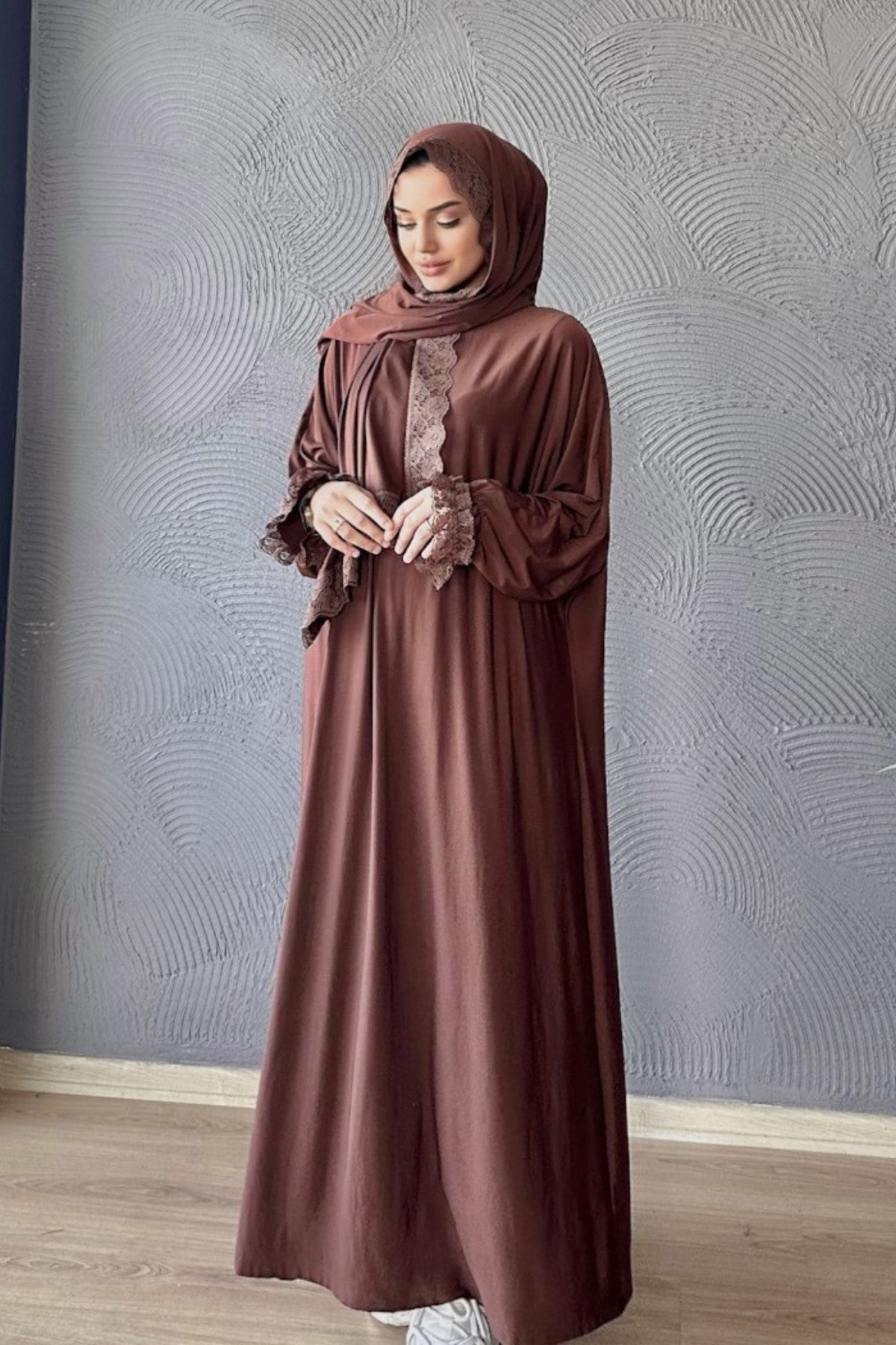Kadın Tesettür Namaz Elbisesi