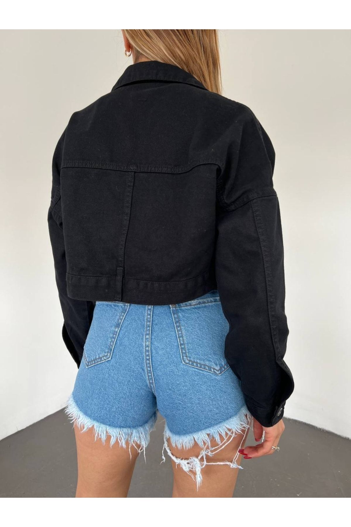 Kadınfermuarlı Çift Cepli Denim Ceket—siyah Kadınfermuarlı Çift Cepli Denim Ceket—siyah
