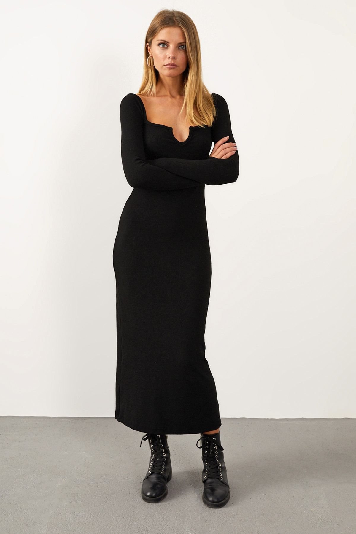 Kadın Siyah V Yaka Maxi Kaşkorse Elbise EY1086 Kadın Siyah V Yaka Maxi Kaşkorse Elbise EY1086