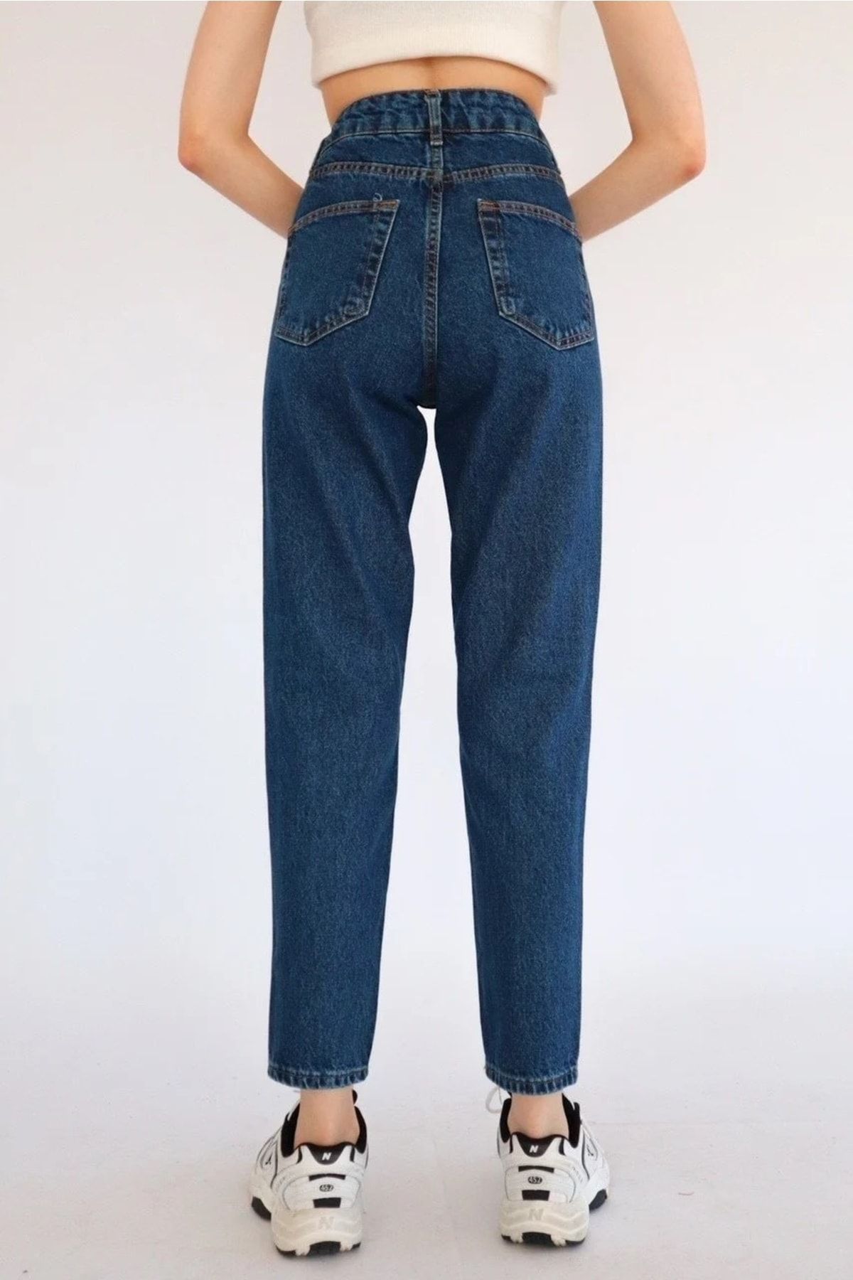 Koyu Mavi Mom Jeans Likralı Yüksek Bel Mavi Kar Yıkamalı Mom Kot Pantolon Koyu Mavi Mom Jeans Likralı Yüksek Bel Mavi Kar Yıkamalı Mom Kot Pantolon