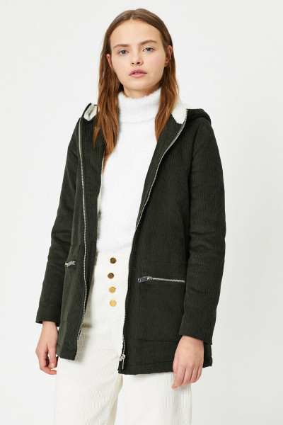 Kadın Yeşil Kapüşonlu Kaban Kadın Yeşil Kapüşonlu Kaban